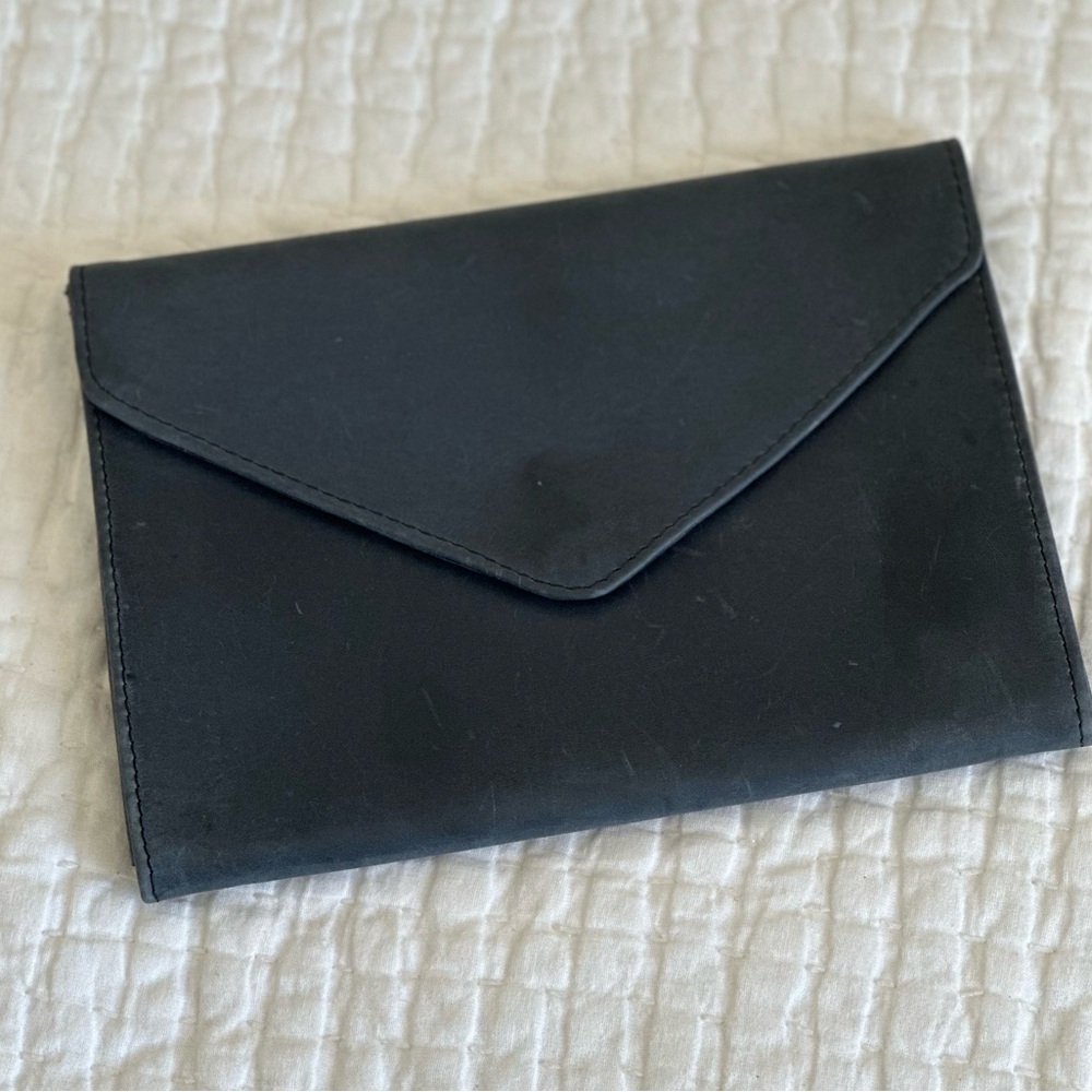 Able black clutch brand new